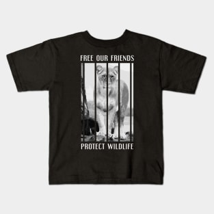 free our friends - lions Kids T-Shirt